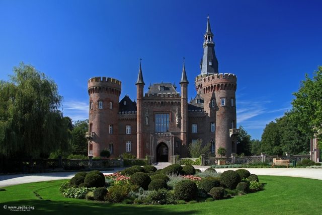 Schloss Moyland
