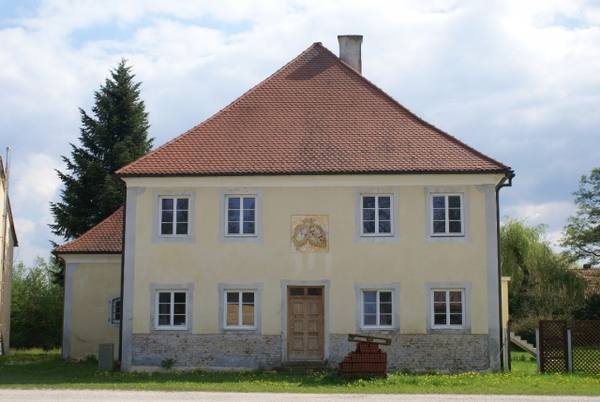 Schenkenau Manor