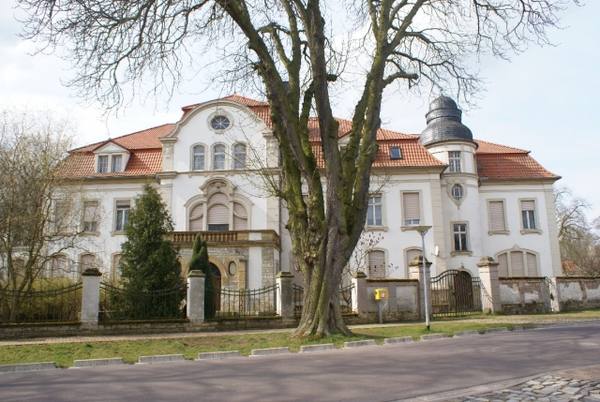 Bergen Manor