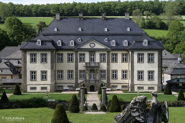 Körtlinghausen Castle