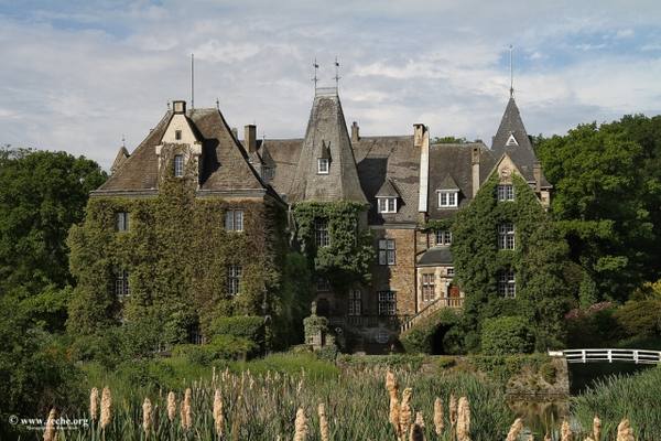 Höllinghofen Castle