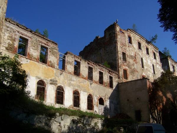 Hřebeny Castle