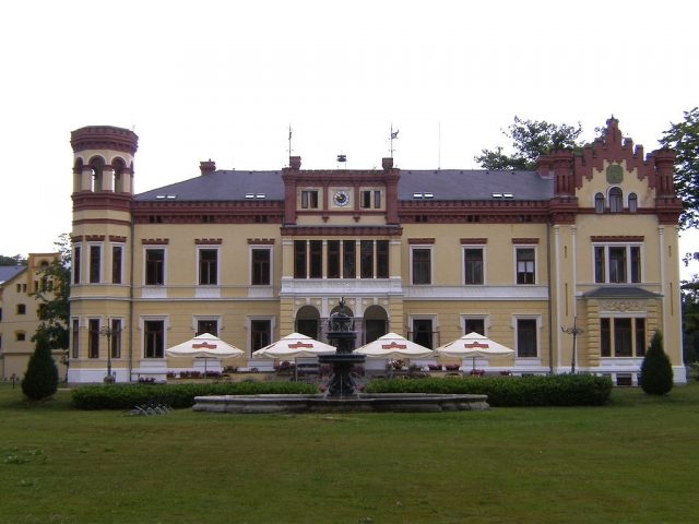 Schloss Mostov