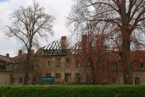 Dahlewitz Manor