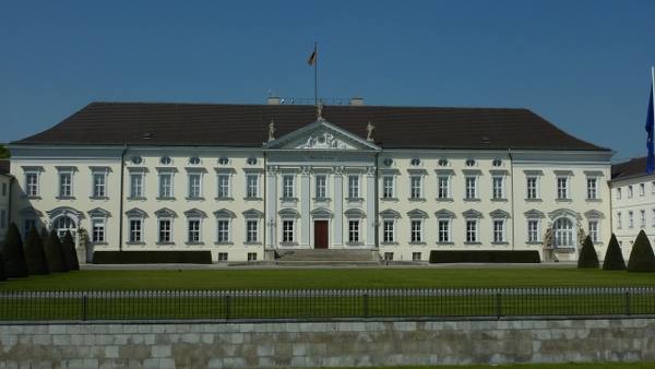 Bellevue Castle