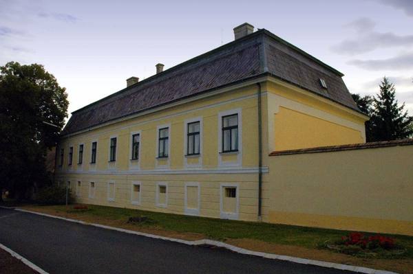 Ruppersthal Castle