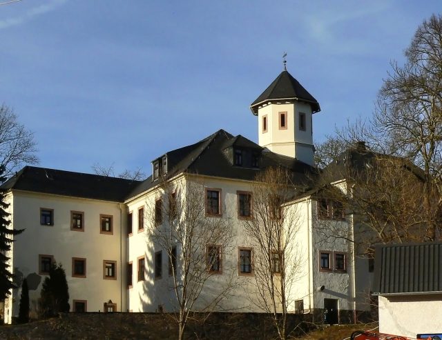 Sachsenfeld Manor