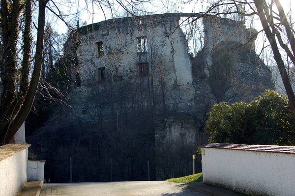 Stickelberg Castle