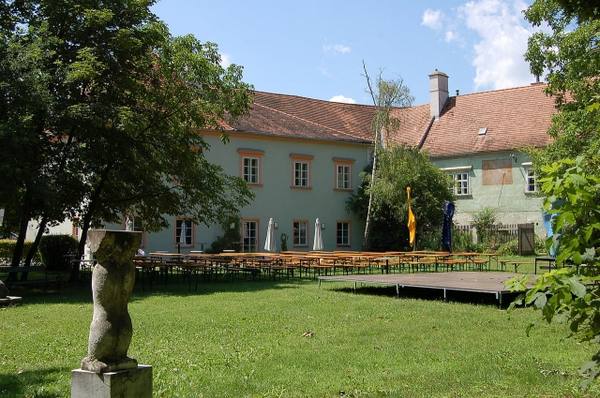 Fischau Castle