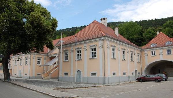 Wöllersdorf Castle