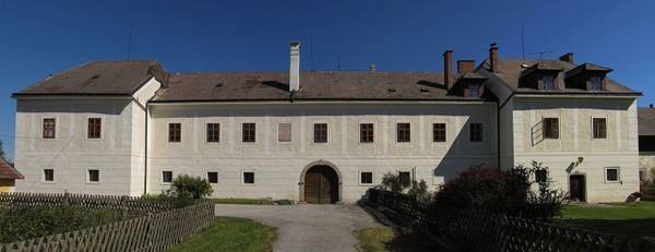 Schickenhof Manor