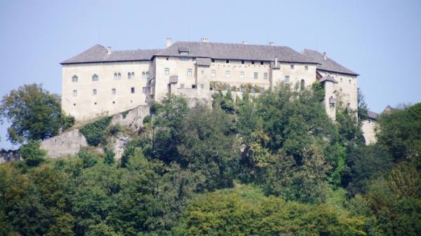 Hollenburg Castle