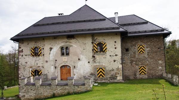 Möderndorf Castle