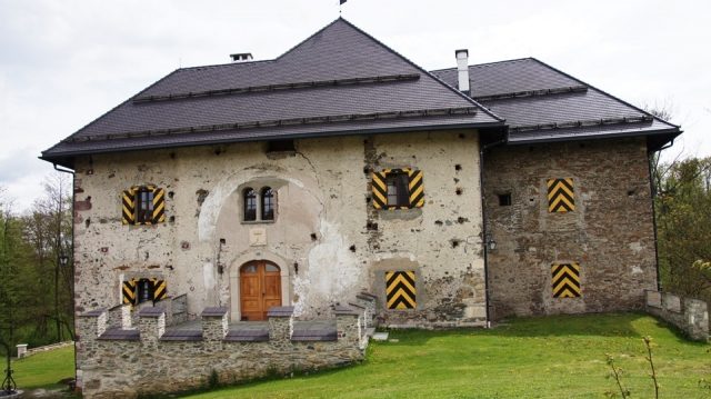 Möderndorf Castle