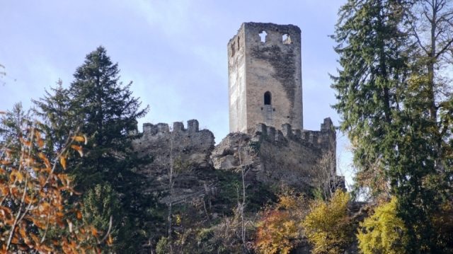 Hochkraig Castle