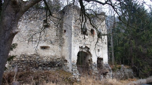 Painhof Castle