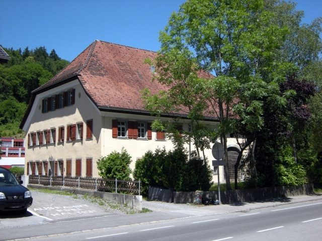 Levis Manor