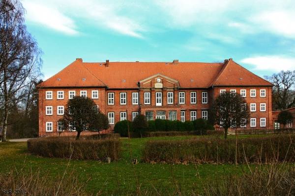 Dreilützow Castle