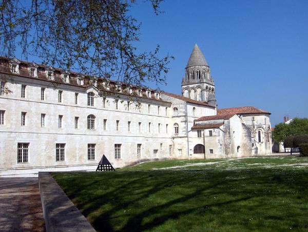 Abbaye aux Dames Saintes