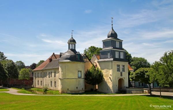 Martfeld Manor