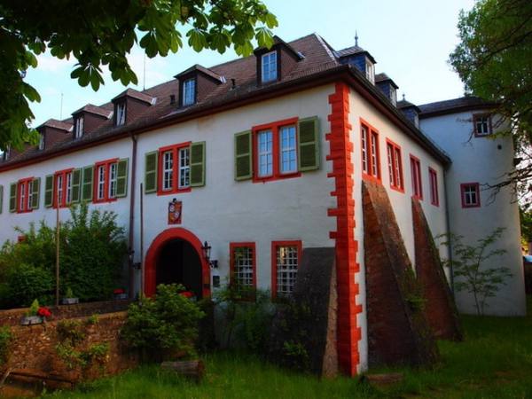 Rothenbuch Castle