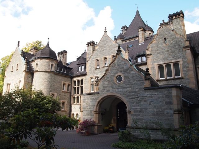Falkenhof Castle