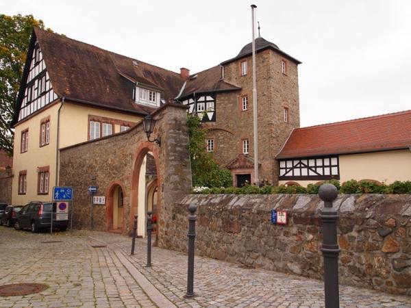 Burgmannensitz der Herren von Frankenstein
