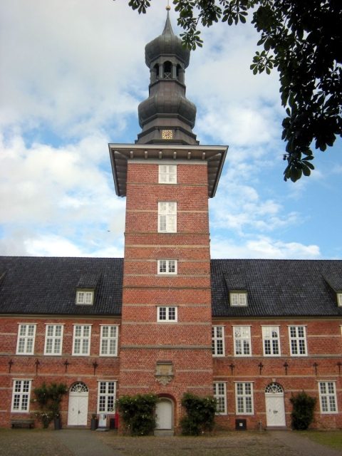 Husum Castle