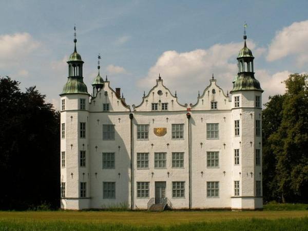 Schloss Ahrensburg