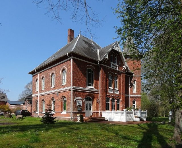 Kleve Manor