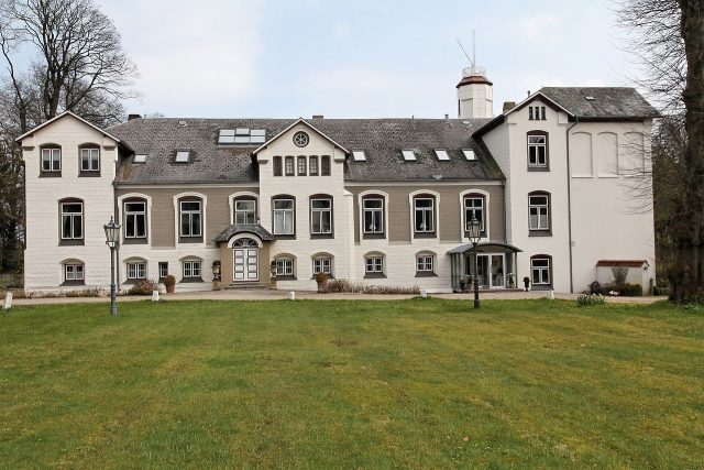 Gutshaus Hohenstein