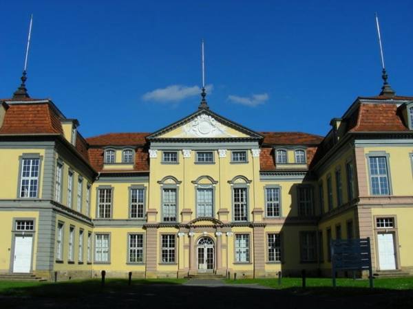 Schloss Friedrichsthal