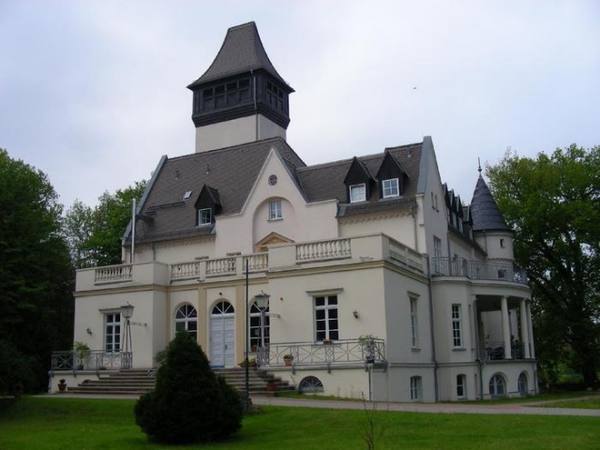 Ringelsdorf Castle