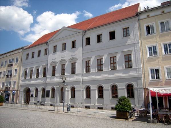 Palais Waldersee