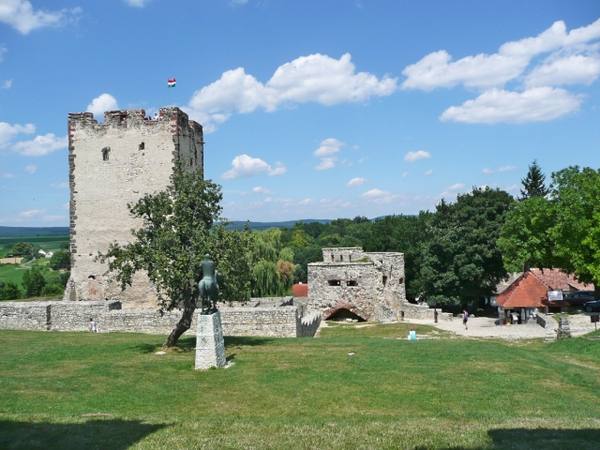 Kinizsi Castle