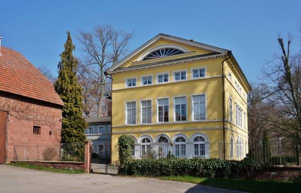 Uettingen Castle