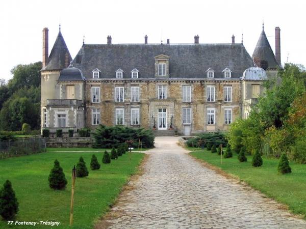 Château de Fontenay-Trésigny