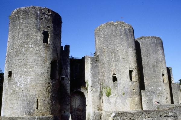 Château de Villandraut