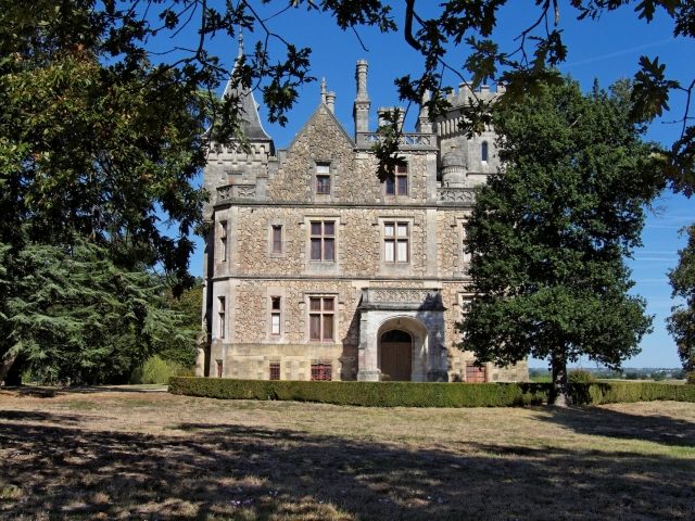 Château La Chesnaye-Sainte-Gemme