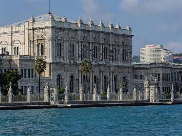 Dolmabahçe Palace