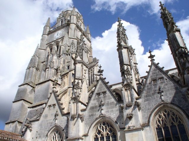 Cathédrale Saint-Pierre de Saintes