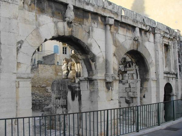 Roman City Nemausus-Porta Augusta
