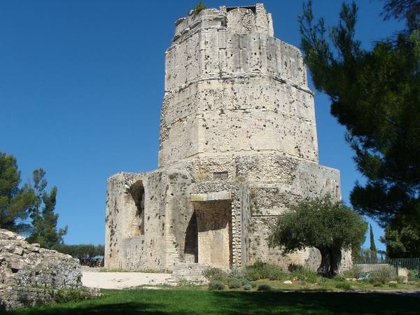 Roman City Nemausus-Tour Magne