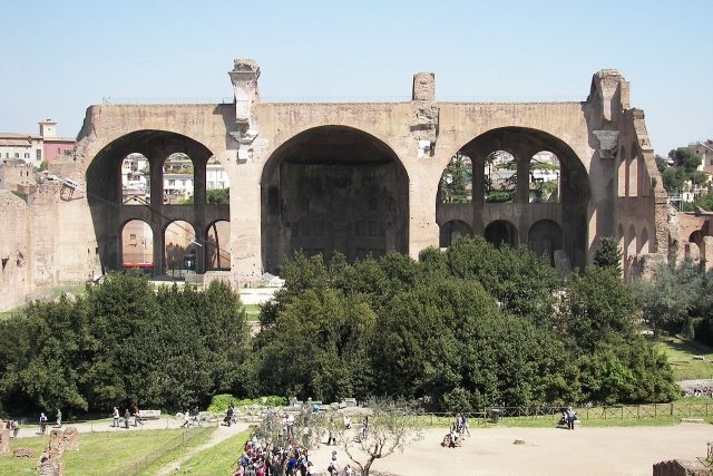 Basilica di Massenzio (Basilica of Maxentius)