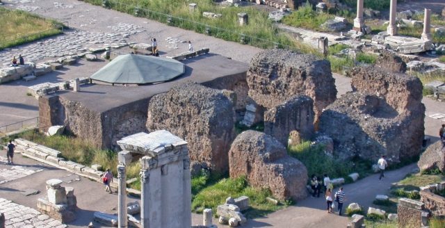 Tempio del Divo Giulio