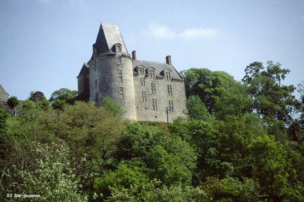 Château de Sainte-Suzanne