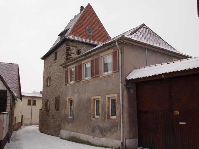 Kriegsheim Castle