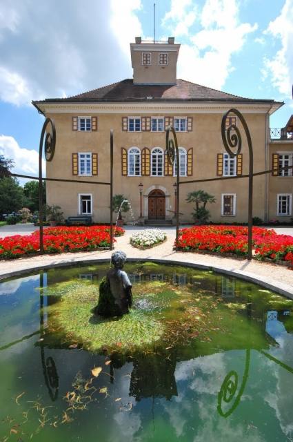 Fachsenfeld Castle