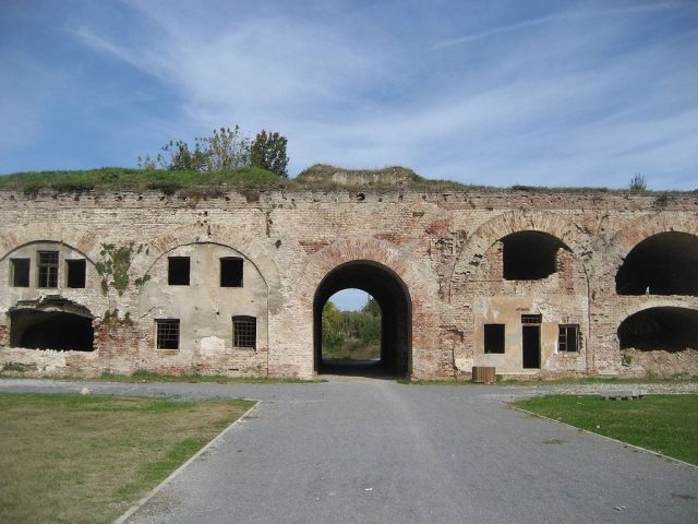 Brod Fortress