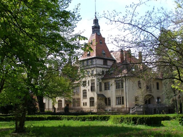 Mailath Castle